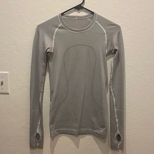 Lululemon swiftly tech long sleeve
